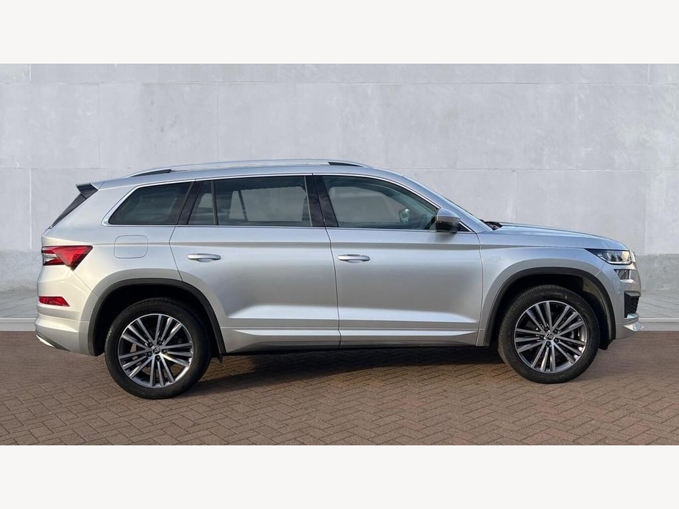 SKODA KODIAQ Diesel Estate 2.0 TDI 200 Laurin + Klement 4X4 5dr DSG [7 Seat]