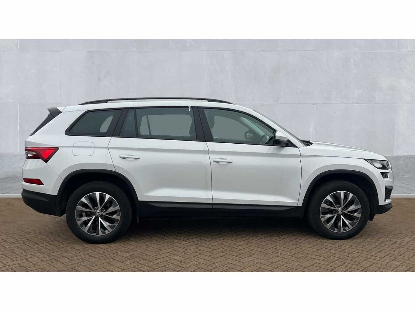 SKODA KODIAQ ŠKODA  Diesel Estate 2.0 TDI SE Drive 5dr DSG [7 Seat]