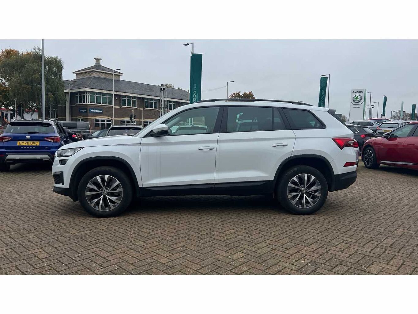 SKODA KODIAQ ŠKODA  Diesel Estate 2.0 TDI SE Drive 5dr DSG [7 Seat]