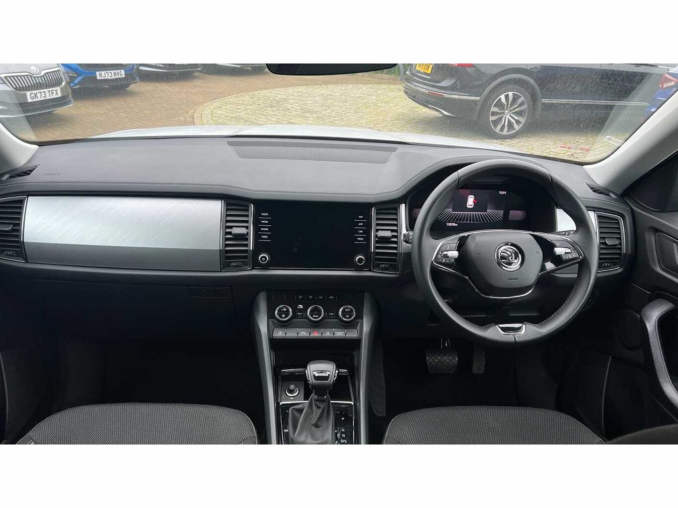 SKODA KODIAQ ŠKODA  Diesel Estate 2.0 TDI SE Drive 5dr DSG [7 Seat]