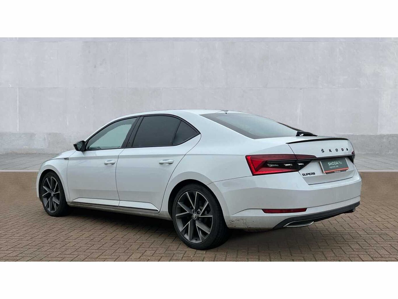 SKODA Superb 2.0 TSI (190ps) SportLine Plus DSG Hatch