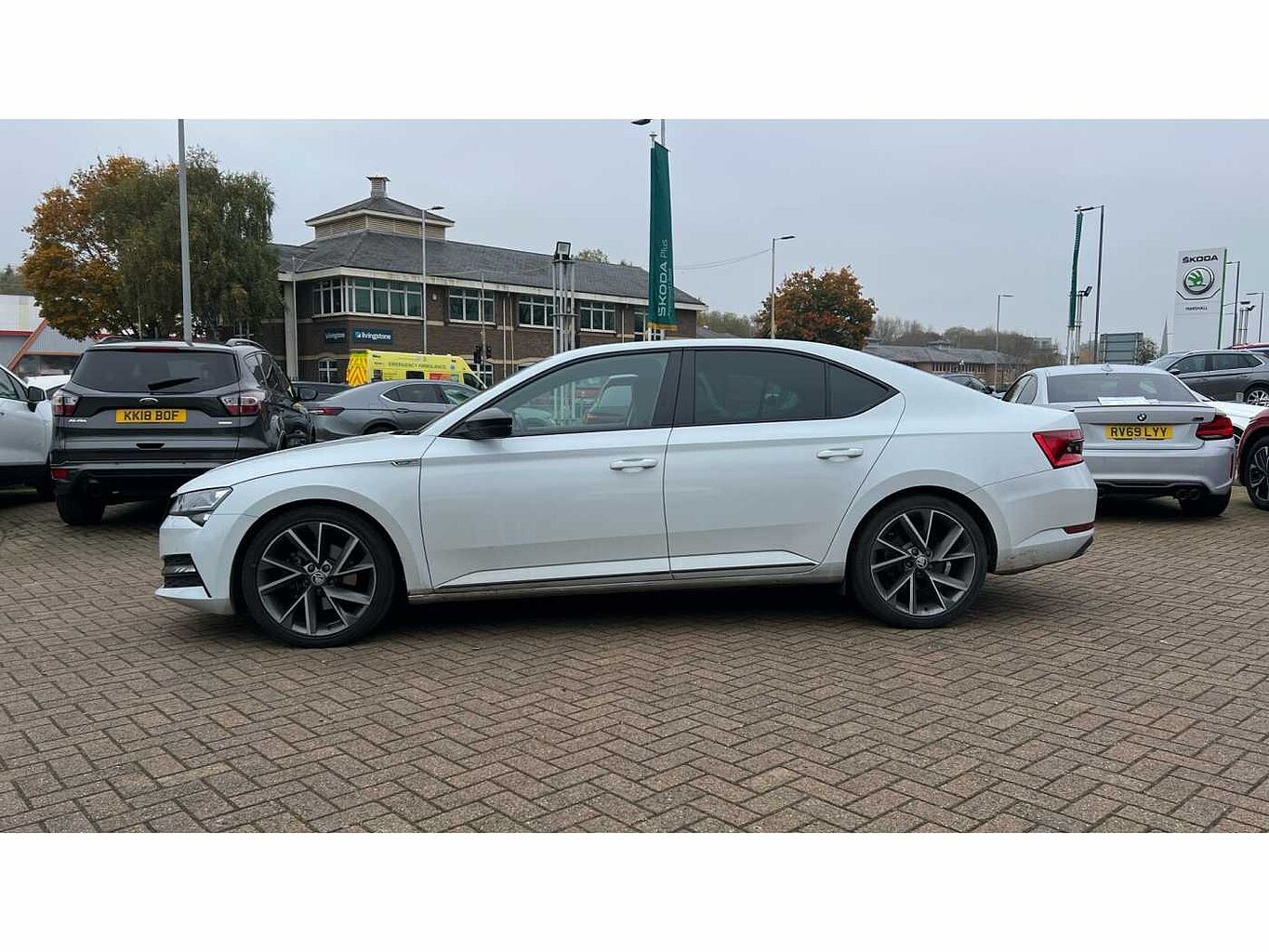 SKODA Superb 2.0 TSI (190ps) SportLine Plus DSG Hatch