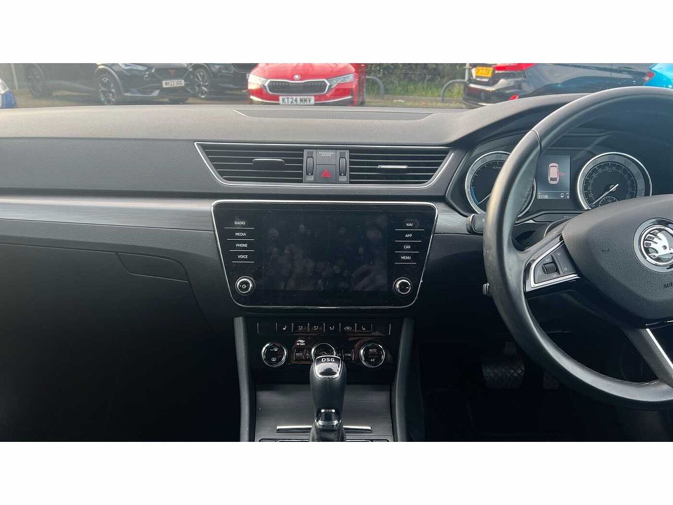 SKODA Superb 1.4 TSI (218ps) SE L iV DSG Estate