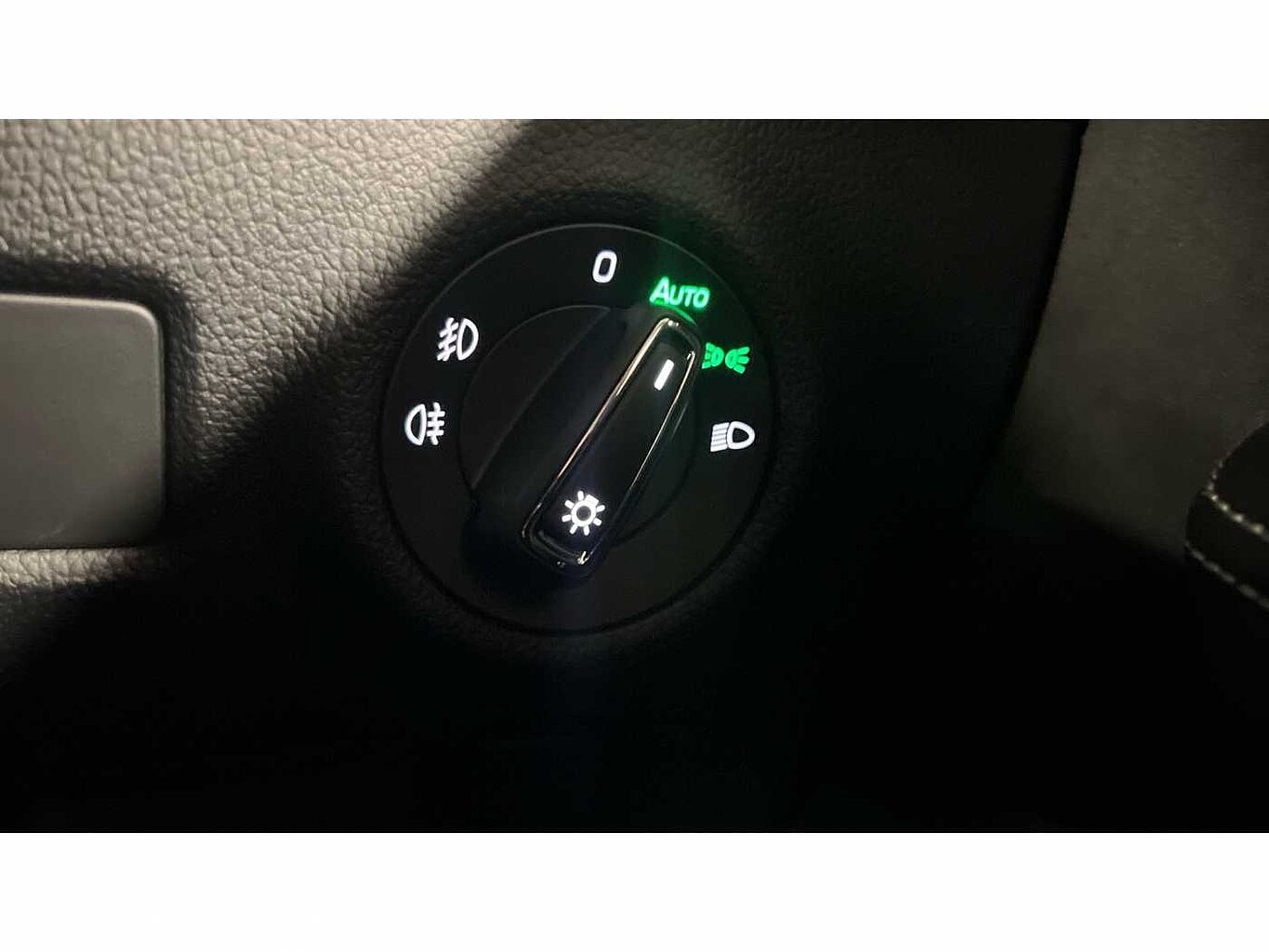 SKODA Superb 2.0 TSI (190ps) SportLine Plus DSG Hatch