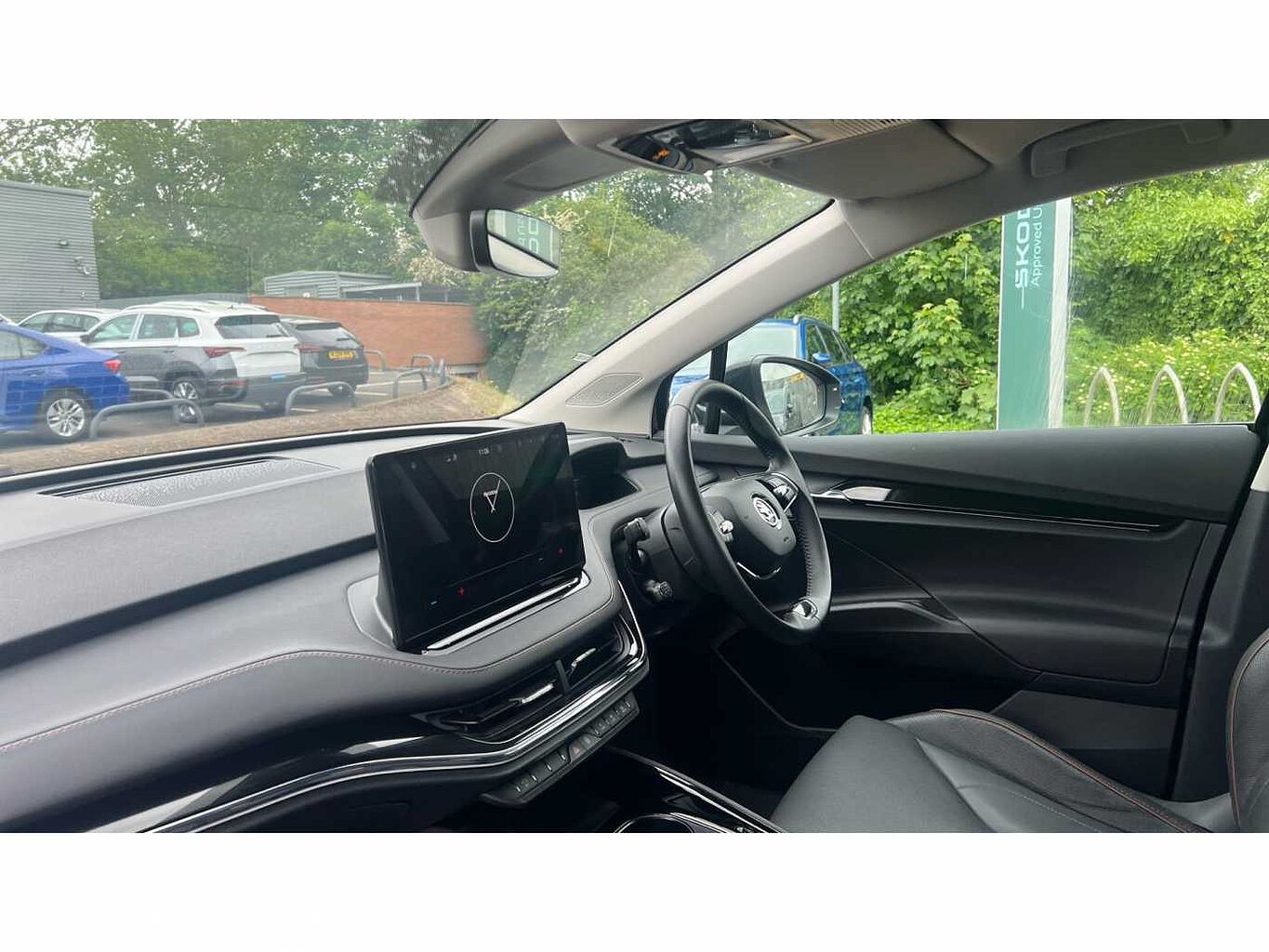 SKODA ENYAQ 132kW 60 ecoSuite 62kWh 5dr Auto [120kW]