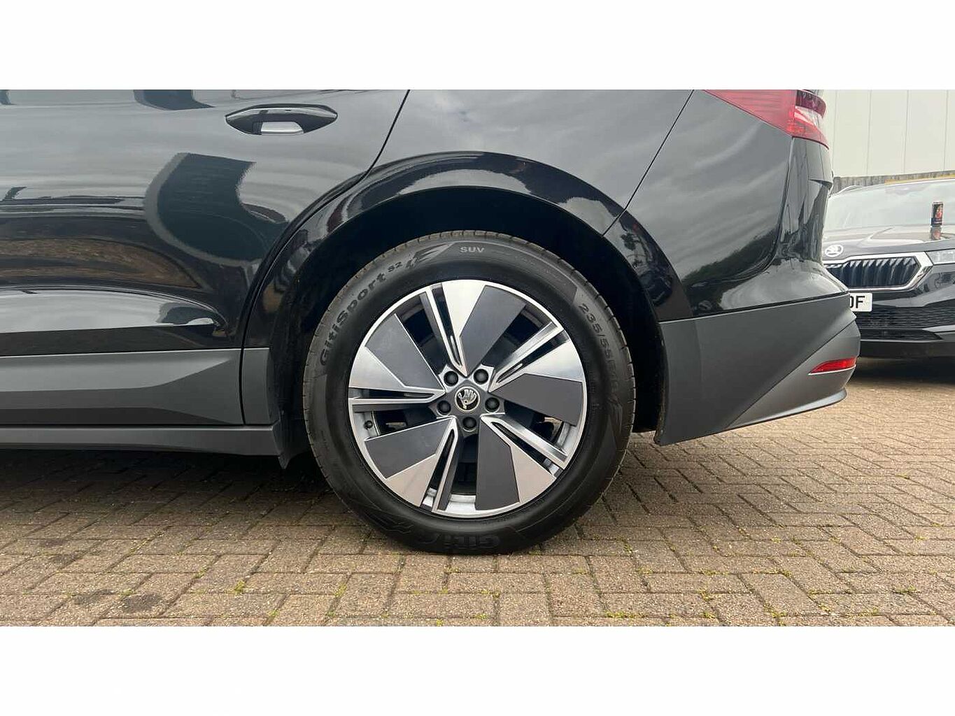 SKODA ENYAQ 132kW 60 ecoSuite 62kWh 5dr Auto [120kW]