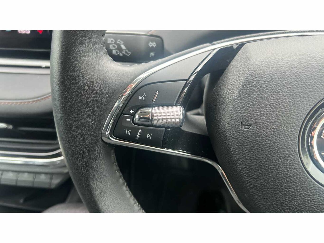 SKODA ENYAQ 132kW 60 ecoSuite 62kWh 5dr Auto [120kW]