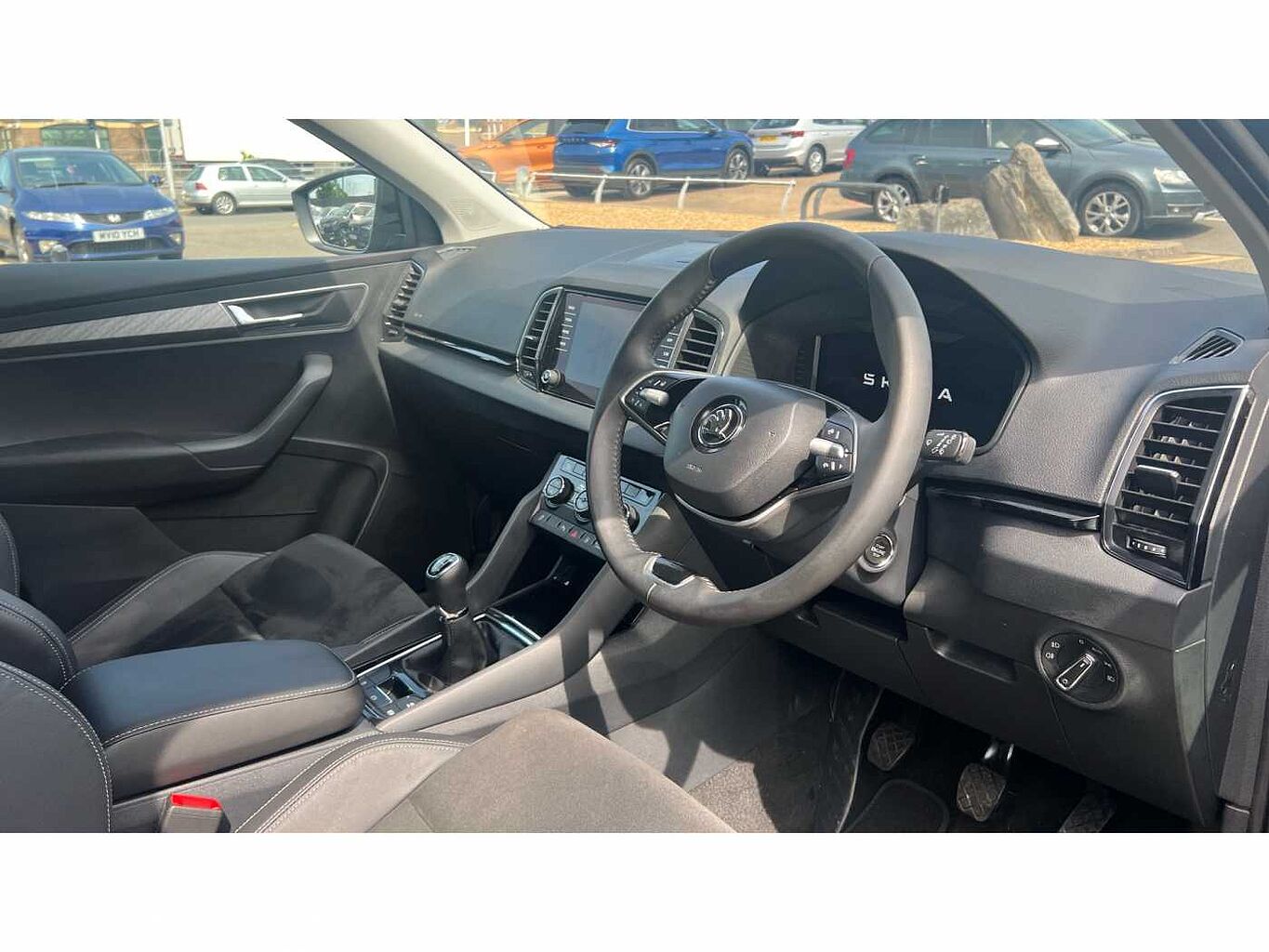 SKODA KAROQ 1.5 TSI SE L 5dr