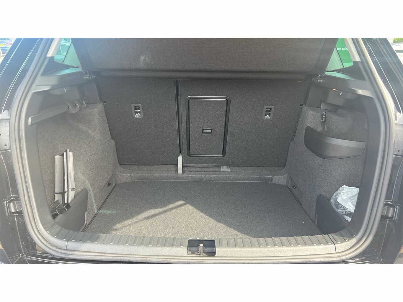 SKODA KAROQ 1.5 TSI SE L 5dr