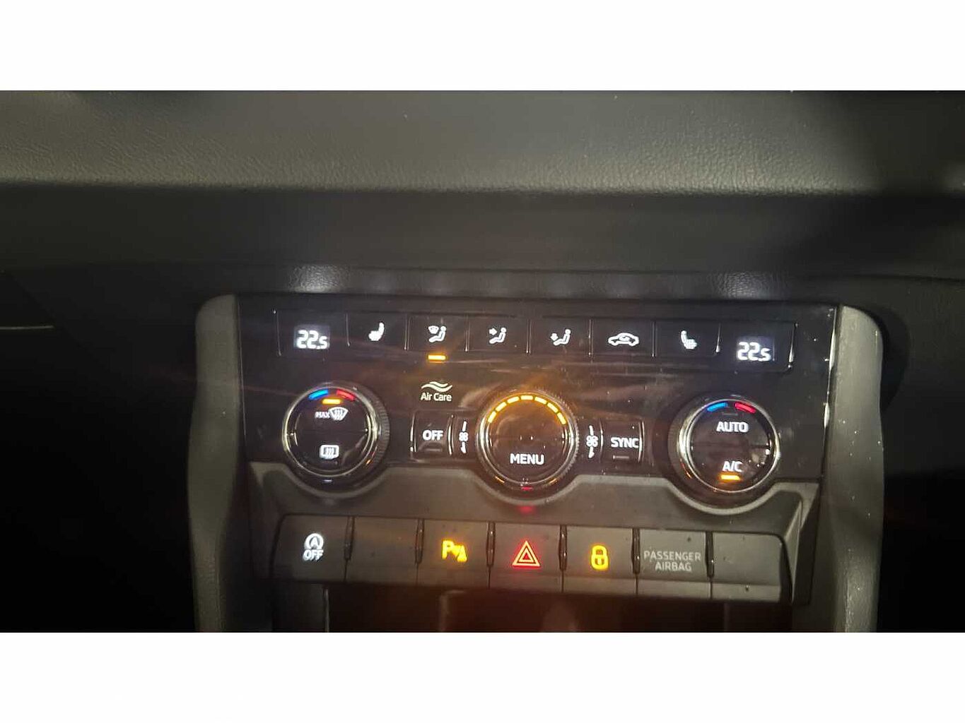 SKODA KAROQ 1.5 TSI SE L 5dr
