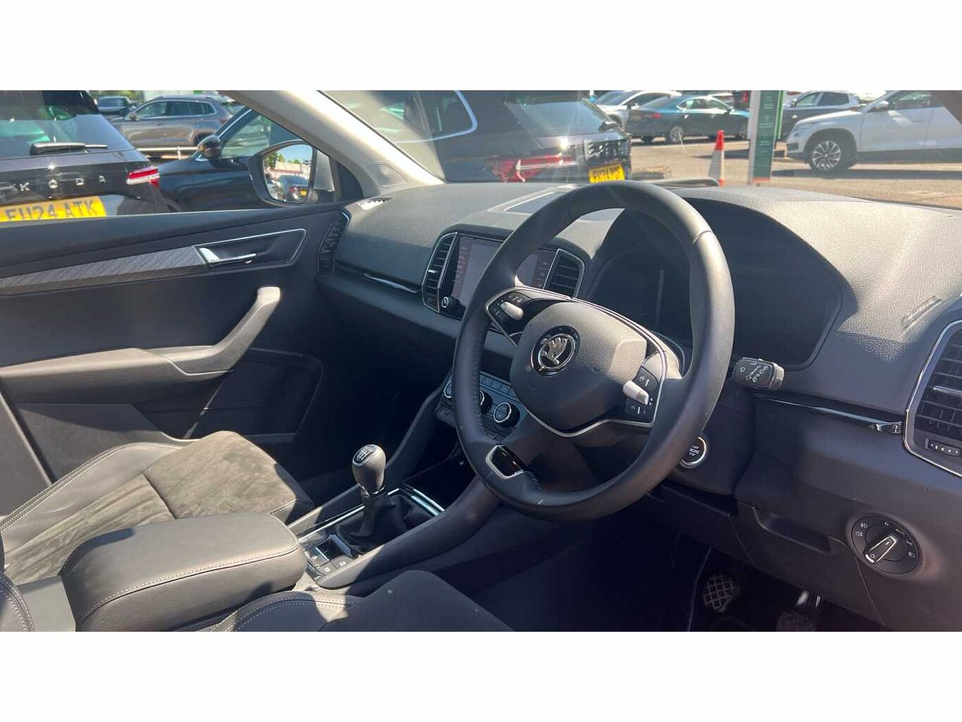 SKODA KAROQ 1.5 TSI SE L 5dr