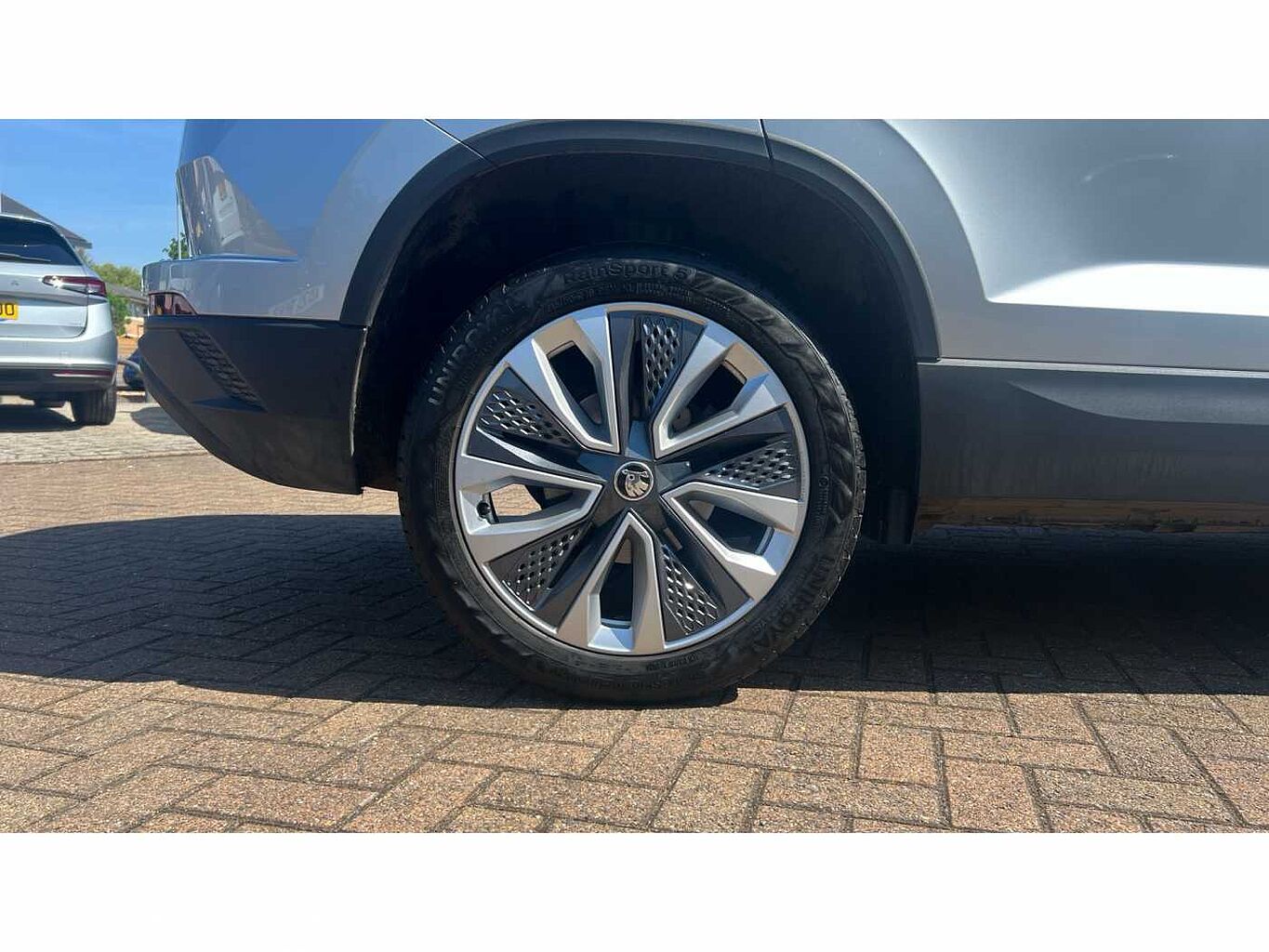 SKODA KAROQ 1.5 TSI SE L 5dr