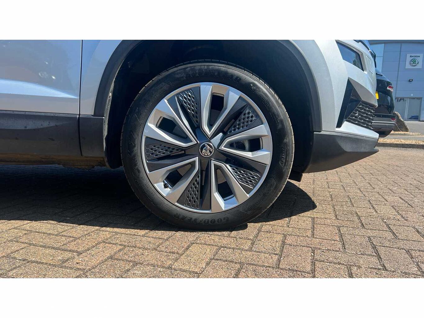 SKODA KAROQ 1.5 TSI SE L 5dr