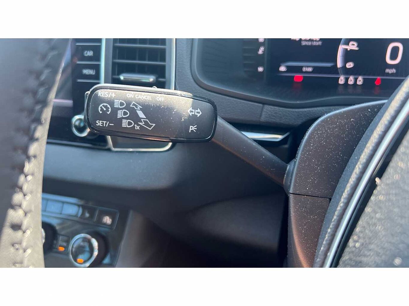 SKODA KAROQ 1.5 TSI SE L 5dr