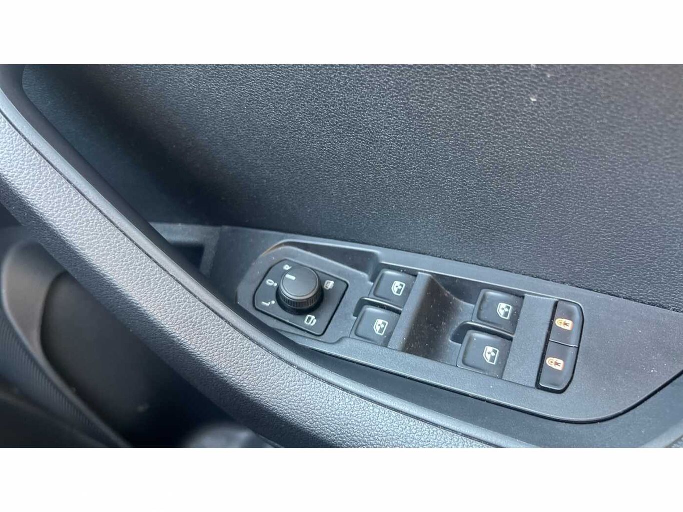 SKODA KAROQ 1.5 TSI SE L 5dr