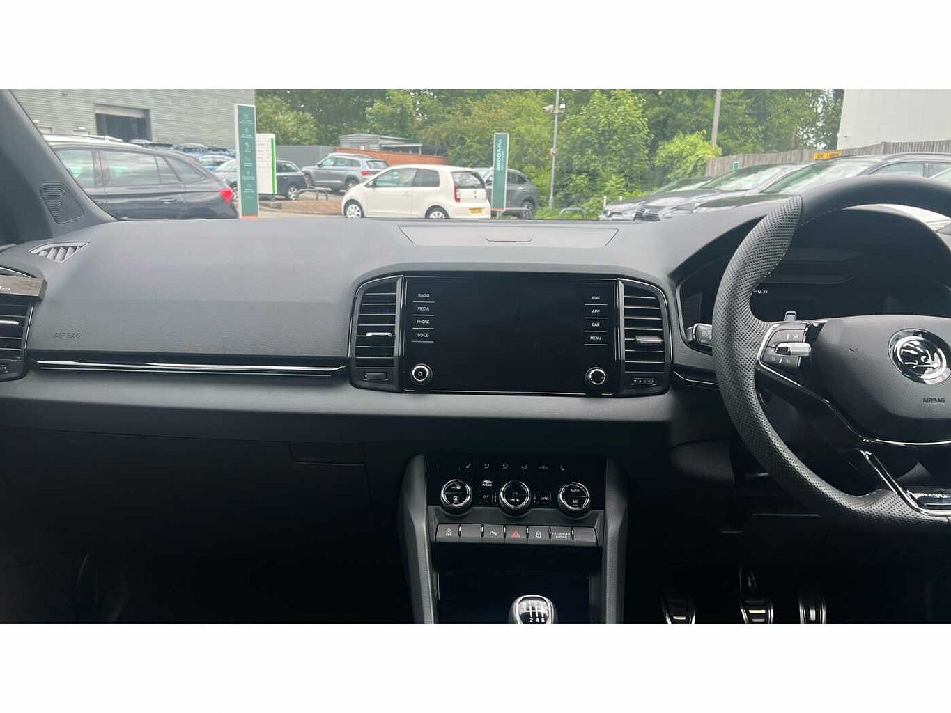 SKODA KAROQ 1.5 TSI Sportline 5dr