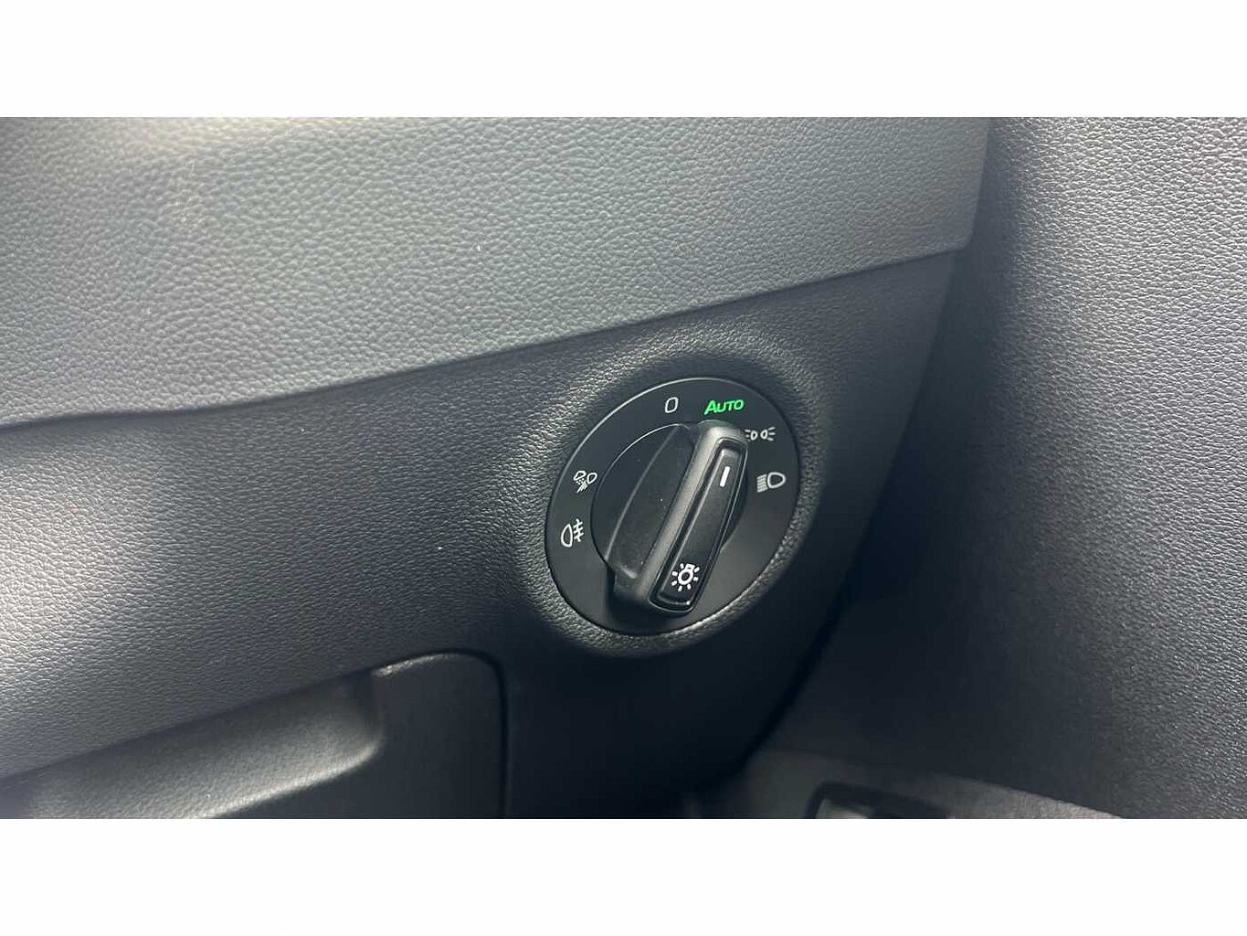 SKODA KAROQ 1.5 TSI Sportline 5dr