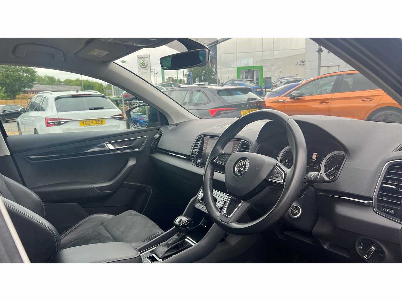 SKODA Karoq SUV 1.6TDI (115ps) SE L SCR DSG