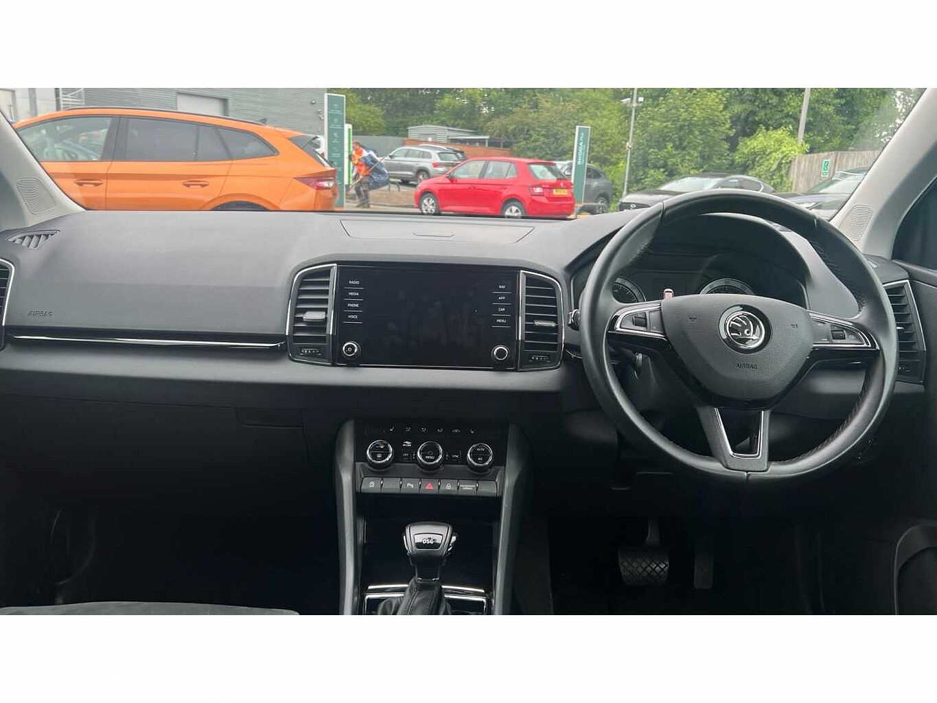 SKODA Karoq SUV 1.6TDI (115ps) SE L SCR DSG