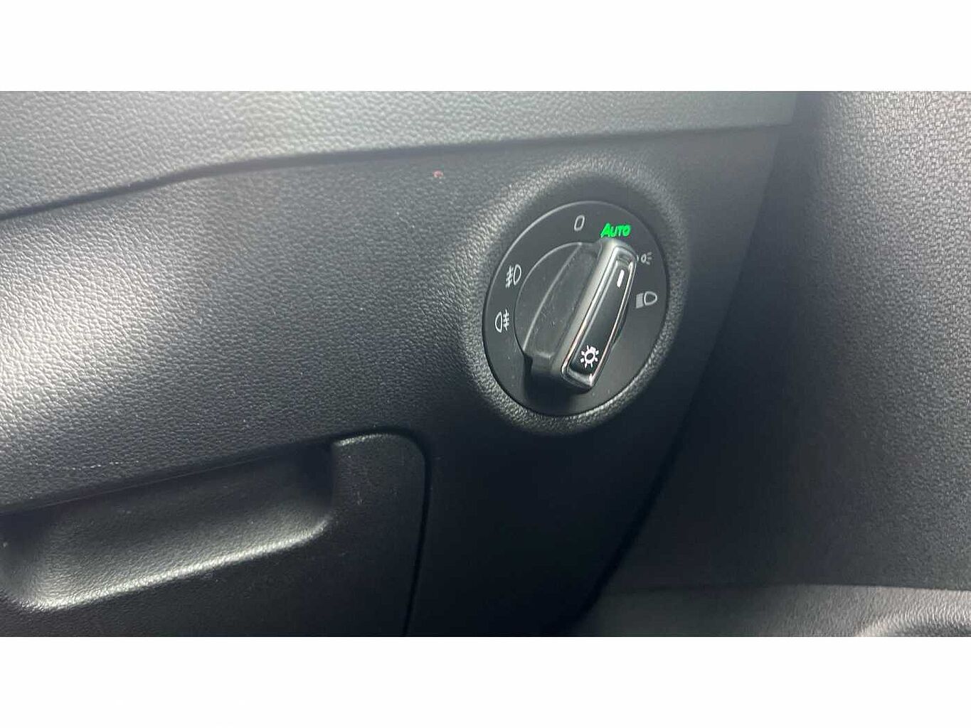 SKODA Karoq SUV 1.6TDI (115ps) SE L SCR DSG